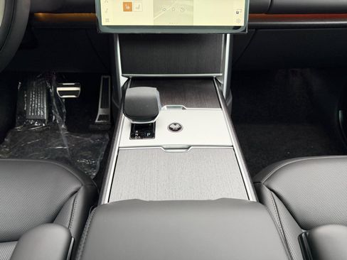 New 2026 Land Rover Range Rover SE AWD/4WD image 15