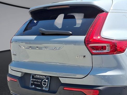Certified 2026 Volvo XC40 B5 Plus AWD/4WD image 30