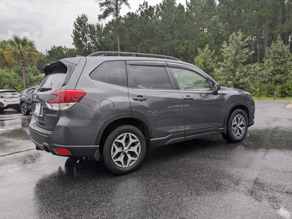 Certified 2023 Subaru Forester Premium AWD/4WD image 4