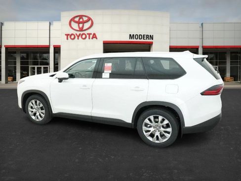 New 2026 Toyota Grand Highlander Limited image 11