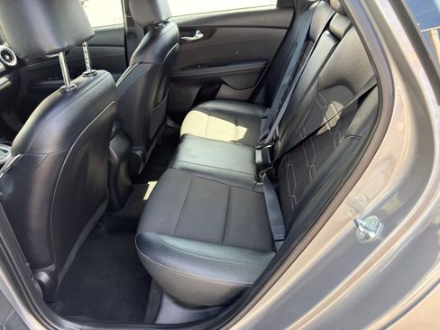 Used 2023 Kia Forte GT-Line w/ GT-Line Technology Package image 16