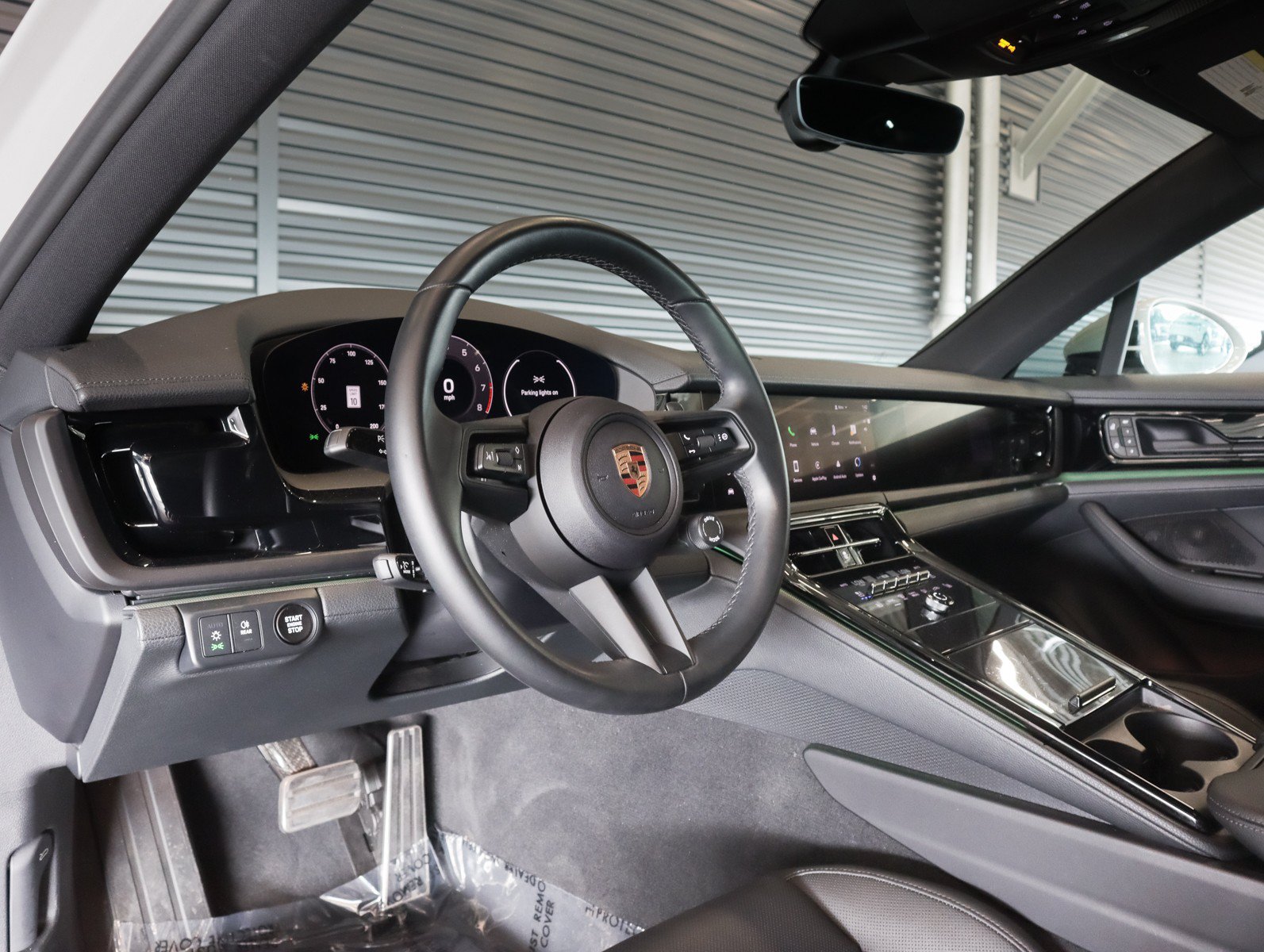 Certified 2024 Porsche Panamera RWD image 4