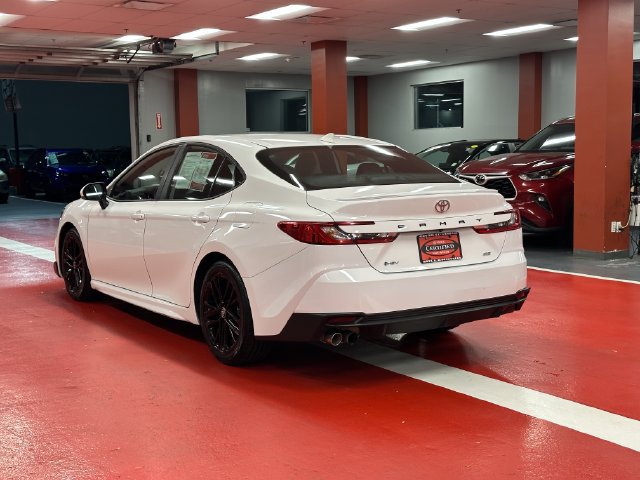 Certified 2025 Toyota Camry SE FWD image 5