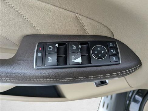 Used 2016 Mercedes-Benz GL 550 4MATIC image 10
