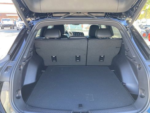 New 2026 Chevrolet Equinox EV LT image 24