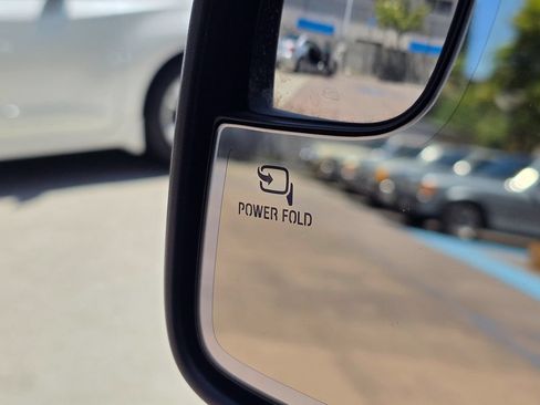 Used 2018 Ford Explorer Limited FWD image 28