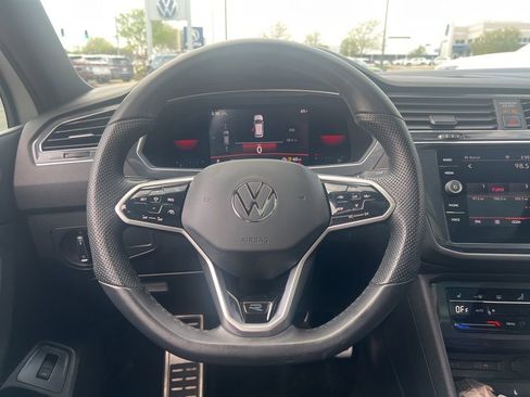Used 2022 Volkswagen Tiguan SE R-Line AWD/4WD image 27