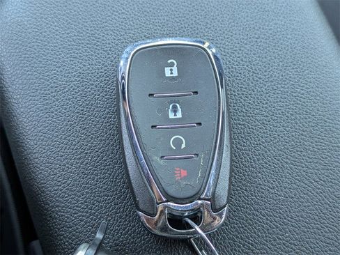 Used 2022 Chevrolet TrailBlazer RS image 31