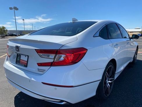 Used 2021 Honda Accord Touring image 5