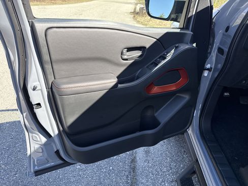 New 2026 Nissan Frontier PRO-4X AWD/4WD image 20