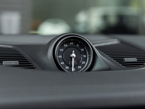 Certified 2026 Porsche Cayenne Coupe image 31