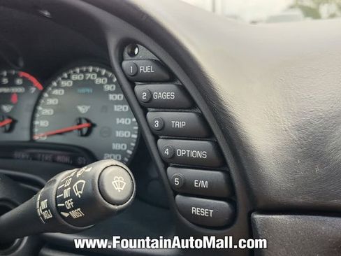 Used 2004 Chevrolet Corvette Coupe w/ Preferred Equipment Group RWD image 22