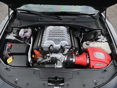 Used 2016 Dodge Charger SRT Hellcat w/ Harman/Kardon Audio Group image 22