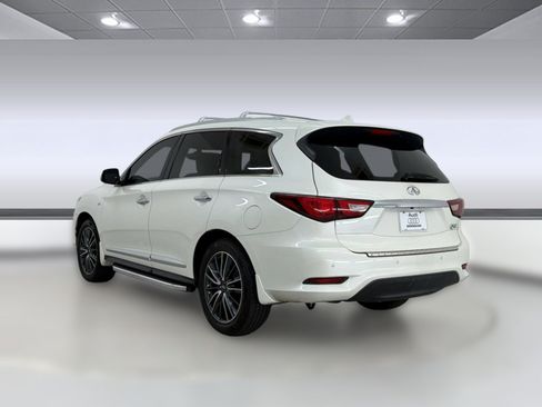 Used 2017 INFINITI QX60 FWD w/ Deluxe Technology Package image 3