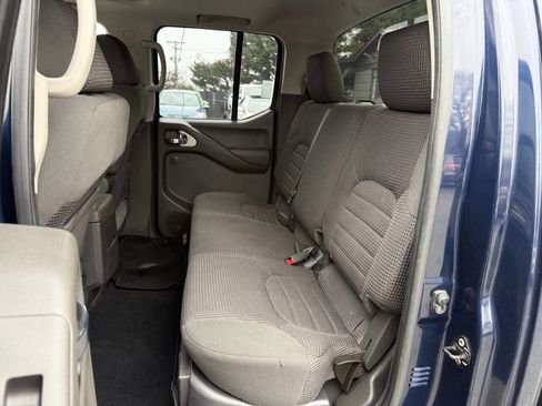 Used 2008 Nissan Frontier NISMO w/ Technology Pkg image 11