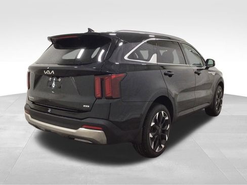 Used 2025 Kia Sorento EX AWD/4WD image 3