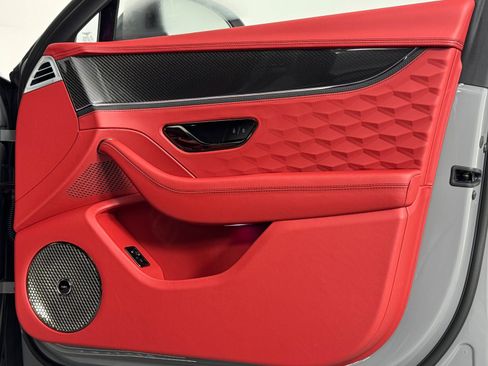 New 2025 Bentley Flying Spur Plug-In Hybrid image 41