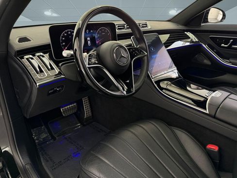 Used 2023 Mercedes-Benz S 580 4MATIC Sedan image 4