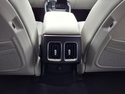 New 2026 Kia Sorento EX image 24