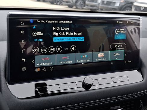 New 2026 Nissan Rogue Platinum image 16