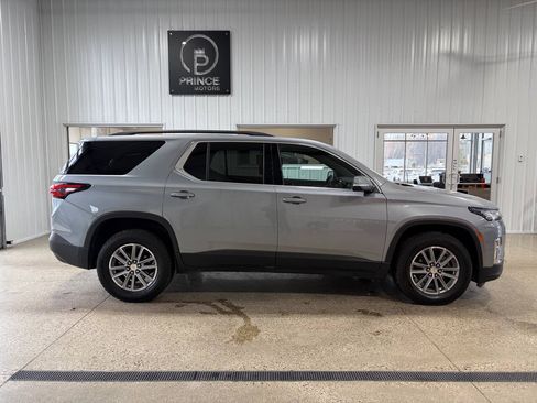 Used 2023 Chevrolet Traverse LT AWD/4WD image 5