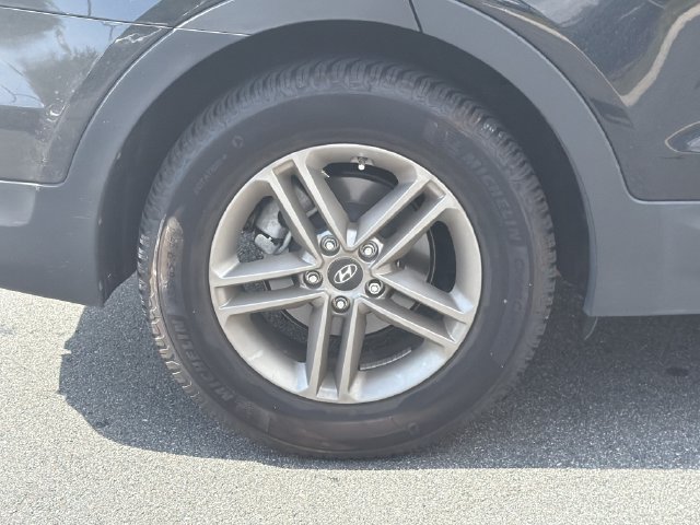 Used 2018 Hyundai Santa Fe Sport w/ 2.4L Tech Package 04 AWD/4WD image 19