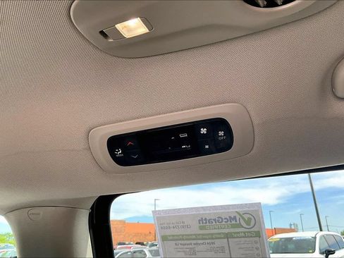 Used 2024 Chrysler Voyager LX FWD image 12
