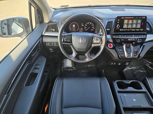 Used 2025 Honda Odyssey Touring image 18