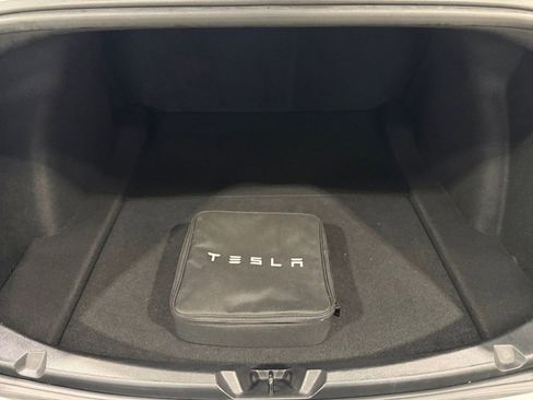 Used 2021 Tesla Model 3 Standard Range Plus image 5