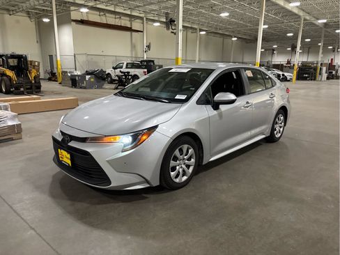 Certified 2024 Toyota Corolla LE FWD image 3