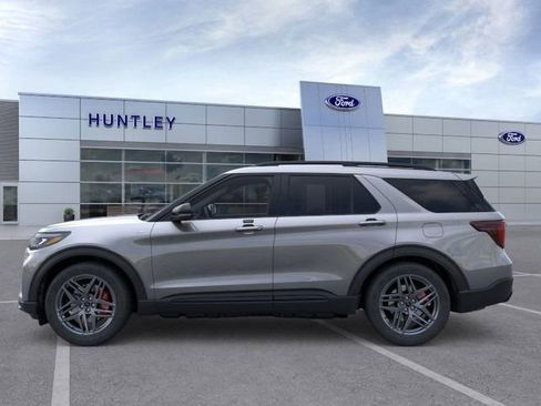 New 2026 Ford Explorer ST-Line w/ ST-Line Street Pack image 3