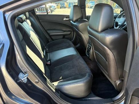 Used 2016 Dodge Charger R/T Scat Pack w/ Driver Confidence Group image 17