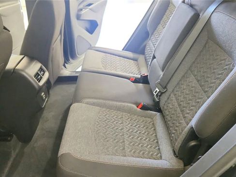 Used 2024 Chevrolet Equinox LT w/ LPO, Floor Liner Package FWD image 32