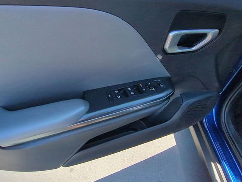 Used 2025 Kia K4 FWD image 11