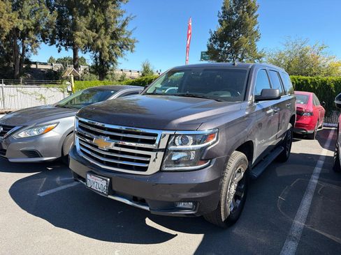 Used 2016 Chevrolet Tahoe LT w/ Off-Road Package AWD/4WD image 3