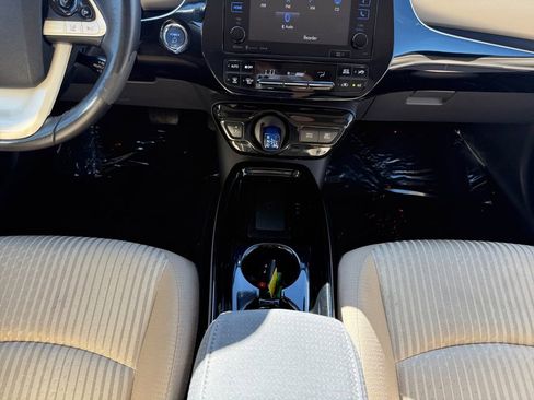 Used 2017 Toyota Prius Three image 15