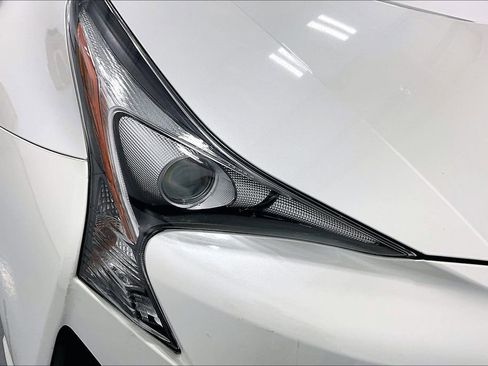 Used 2018 Toyota Prius One FWD image 35