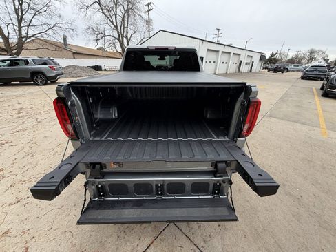 Used 2023 GMC Sierra 1500 SLT w/ SLT Premium Package image 34