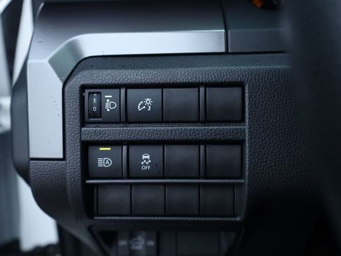 Used 2025 Toyota Tacoma SR5 image 21