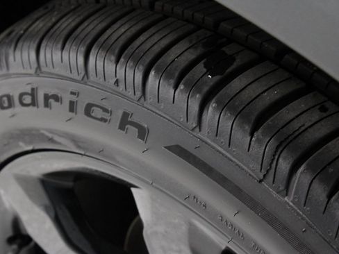 Used 2022 Ford Explorer ST w/ ST High-Performance Pack image 20