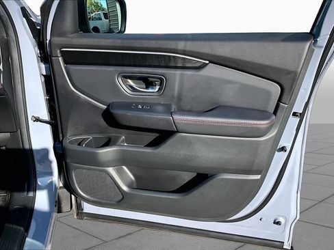 Used 2025 Honda Pilot Black Edition image 22