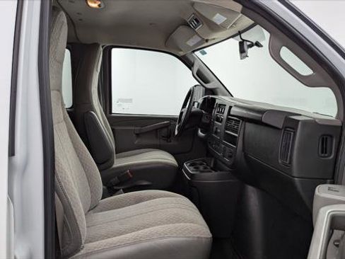Used 2023 Chevrolet Express 3500 LS image 18