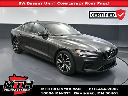 Used 2024 Volvo S60 B5 Core FWD image 1