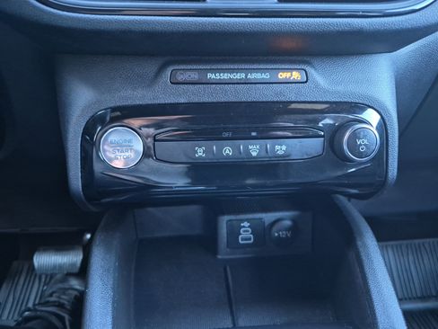 Certified 2025 Ford Escape ST-Line w/ Tech Pack #1 image 31