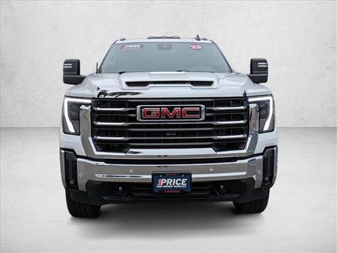 Used 2025 GMC Sierra 2500 SLE w/ SLE Value Package; image 2
