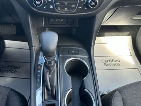 Used 2024 Chevrolet Equinox LT image 48