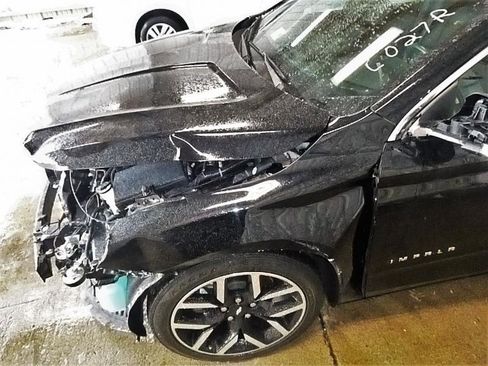 Used 2017 Chevrolet Impala LT image 12