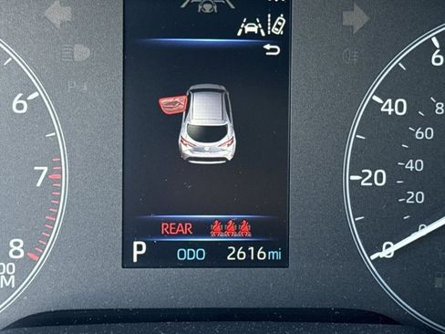 Used 2025 Toyota Corolla SE image 28