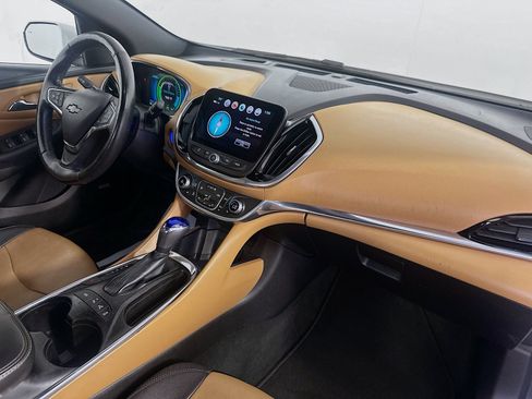Used 2018 Chevrolet Volt Premier w/ Driver Confidence Package FWD image 31