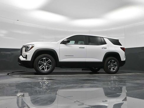 New 2026 GMC Terrain Elevation image 21